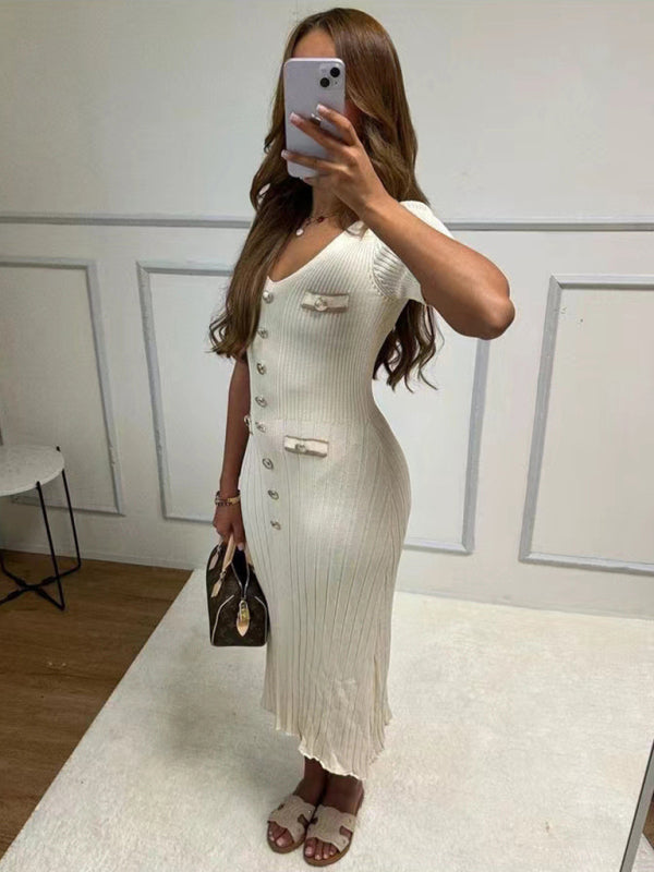 Knitted short sleeve V neck dress