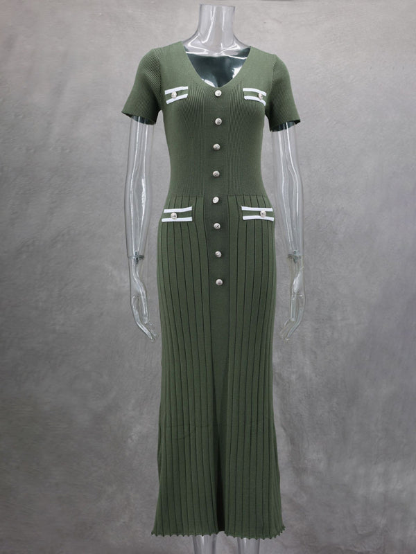 Knitted short sleeve V neck dress