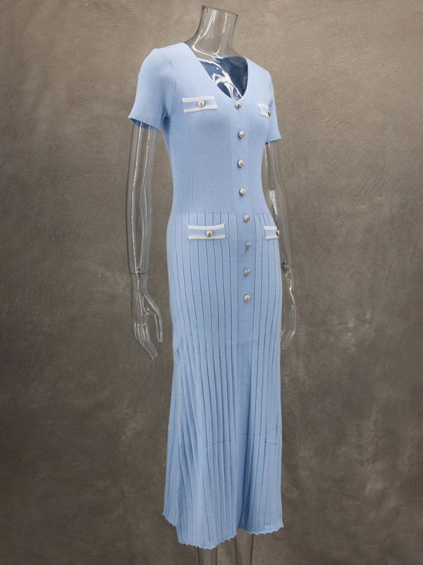 Knitted short sleeve V neck dress